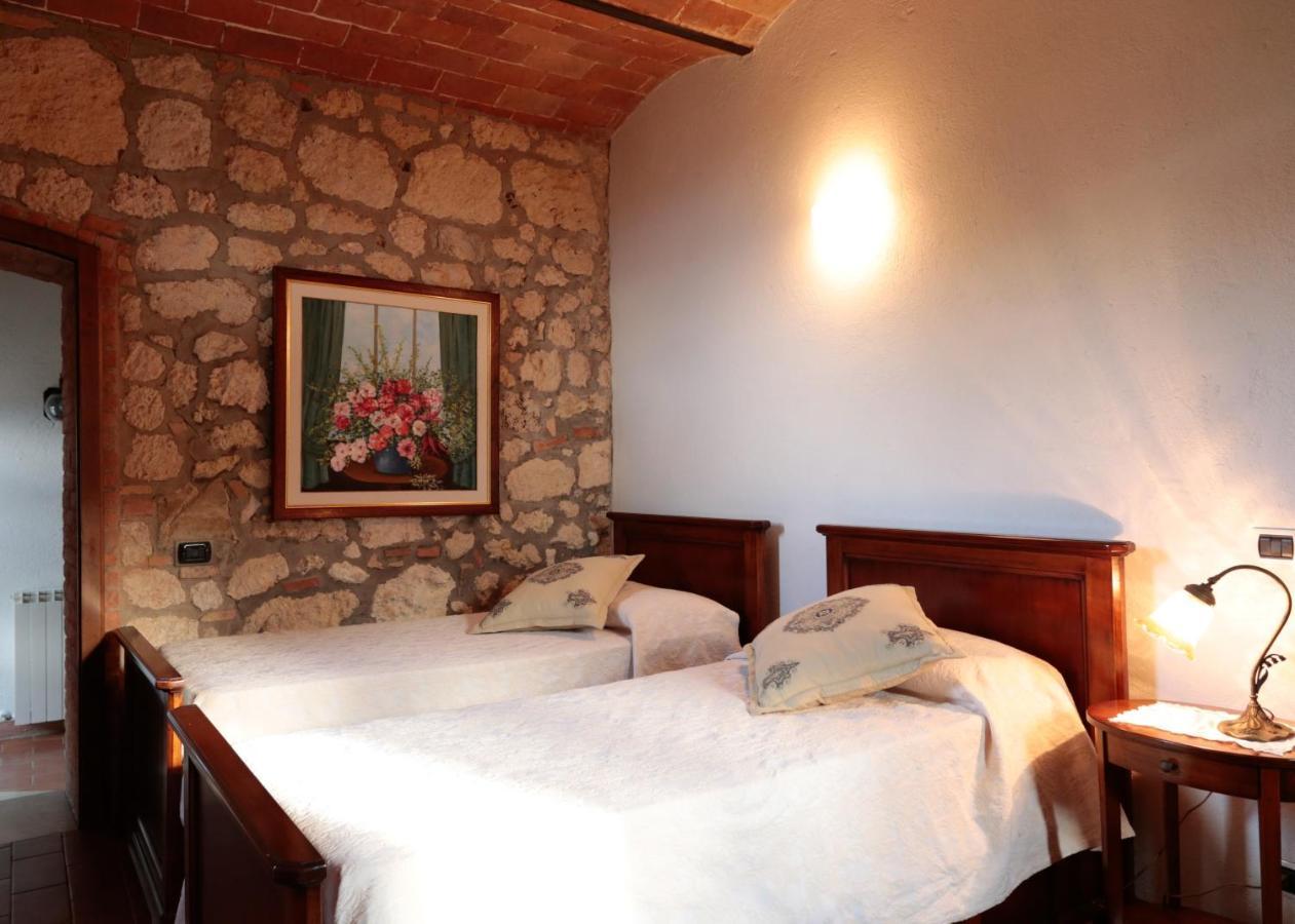 הוילה סרטאנו Borgo Poggio Bianco מראה חיצוני תמונה